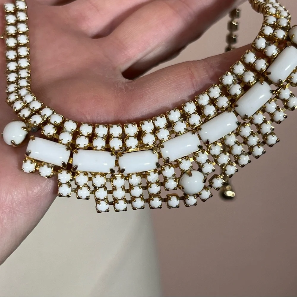 Antique 1940's Retro Art Deco White Milk Glass Emerald Cut Choker Necklace